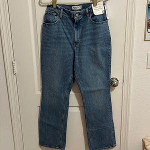 Abercrombie curve love 70s vintage flare ultra high rise NWT SHORT